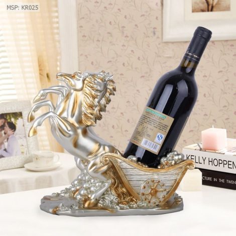 Kệ rượu Đôi ngựa bạc kéo xe